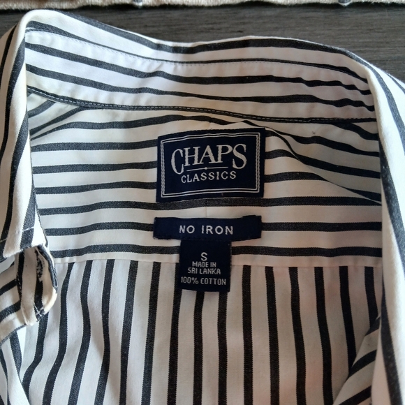 Chaps No Iron Button Down Nwot Size S - Picture 3 of 3